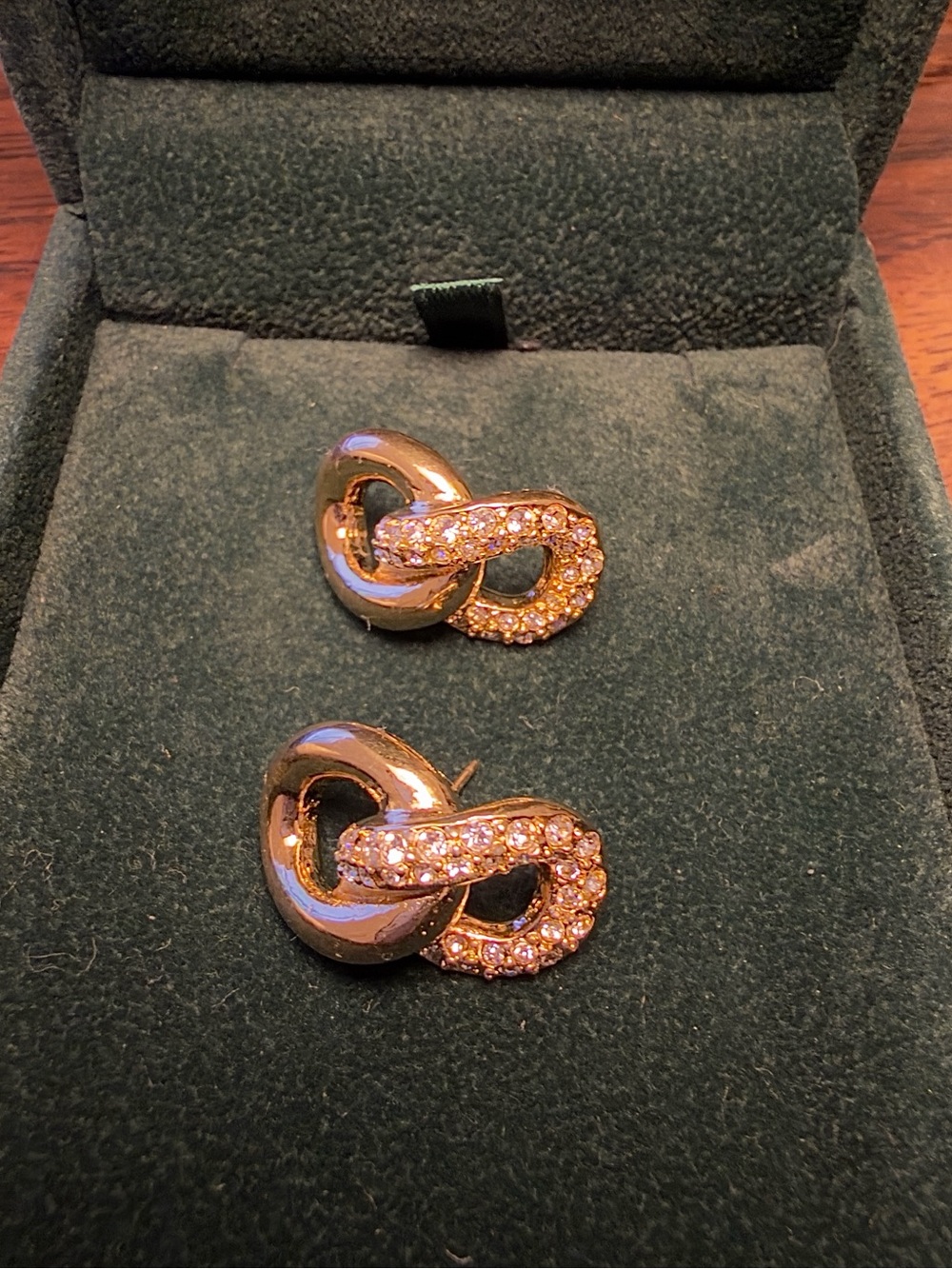 VTG Christian Dior 18k 750 Yellow Gold VVS Colorless D Grade Diamond Earrings